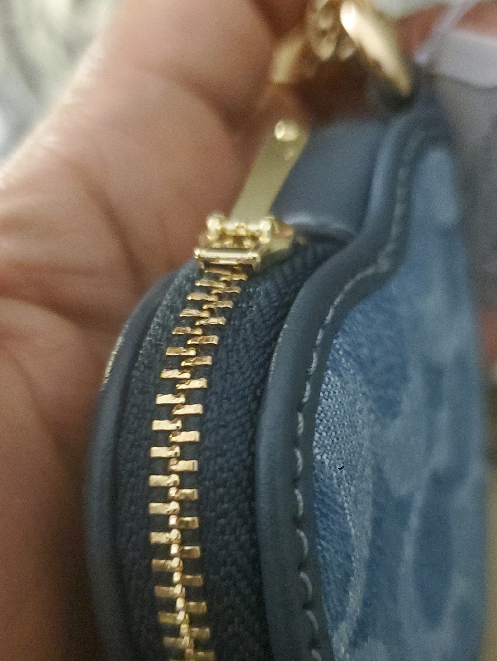 (Retail $75)Coach Heart Denim Coin Pouch Keyring - Picture 6 of 6